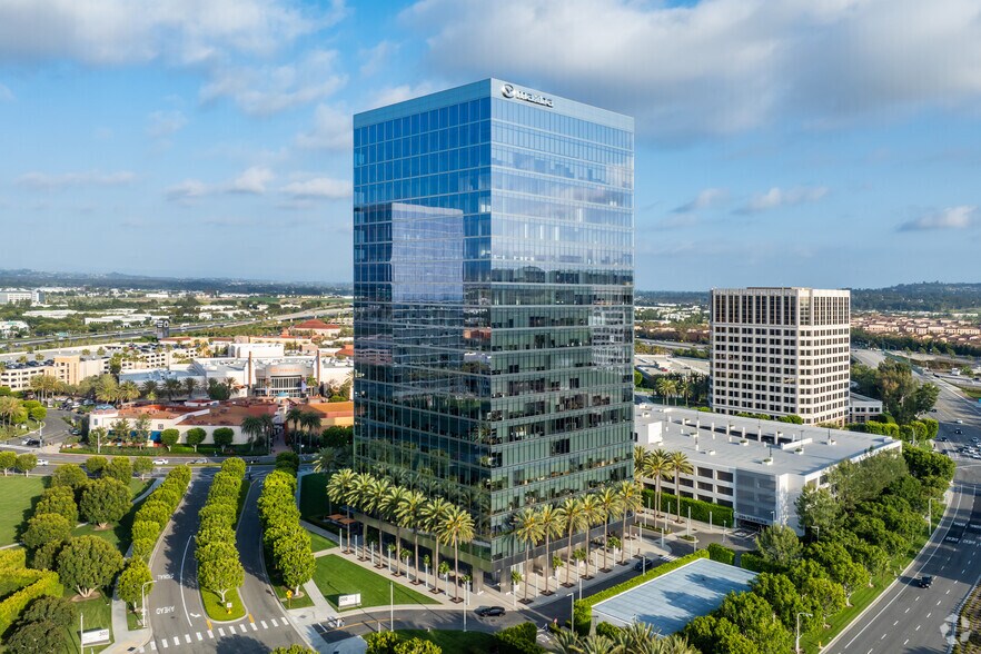 200 Spectrum Center Dr, Irvine, CA for lease - Primary Photo - Image 1 of 51