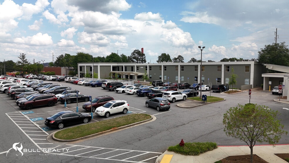 2550 Windy Hill Rd SE, Marietta, GA for lease - Building Photo - Image 2 of 32