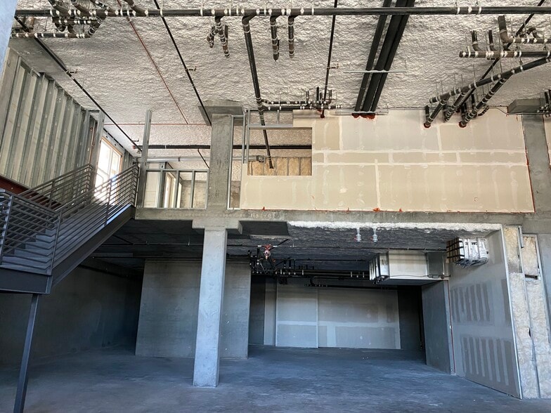 1547 Pacific Ave, Santa Cruz, CA for lease - Interior Photo - Image 3 of 4