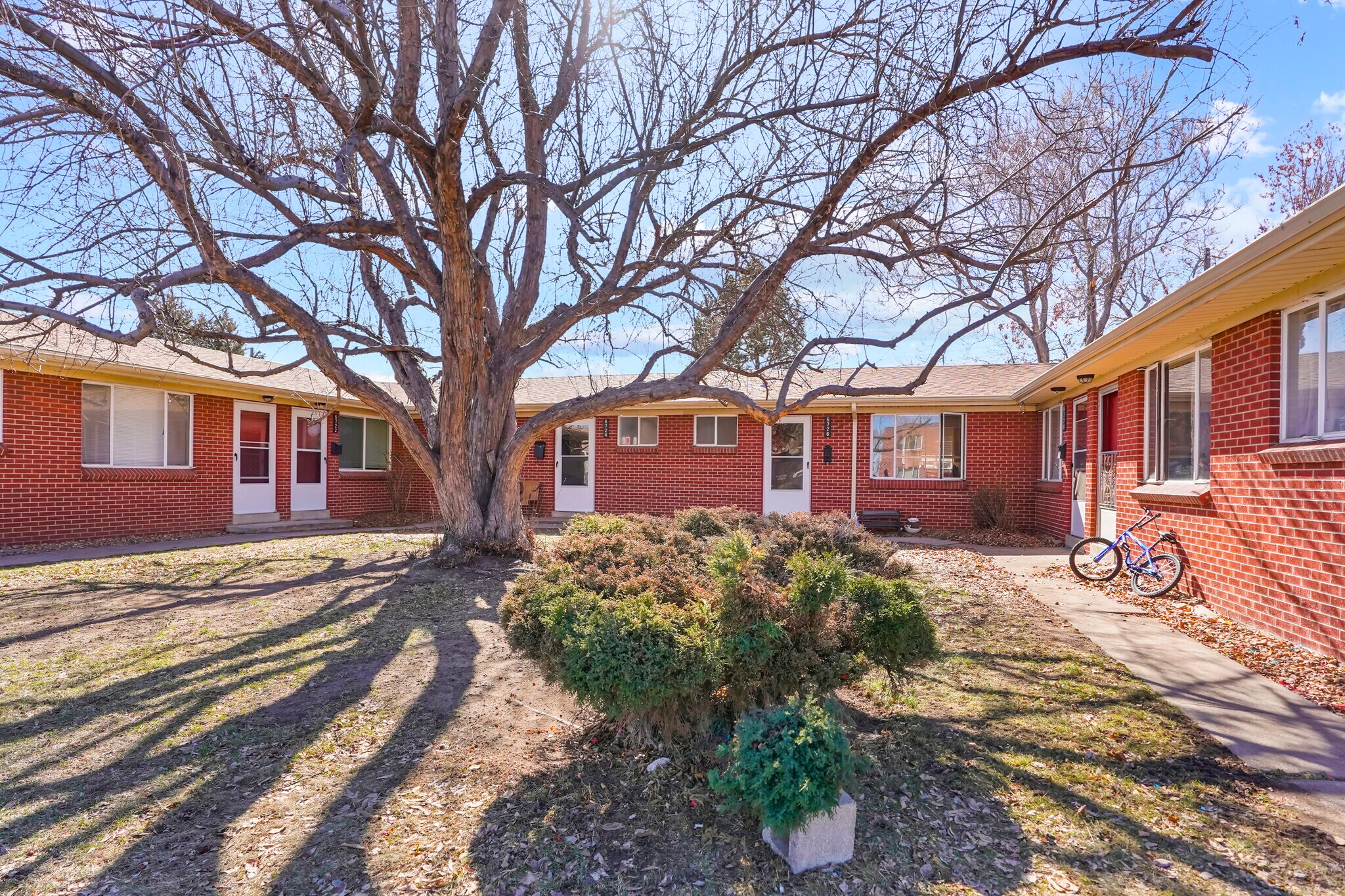 6720 W 37th Pl, Wheat Ridge, CO for sale Primary Photo- Image 1 of 1