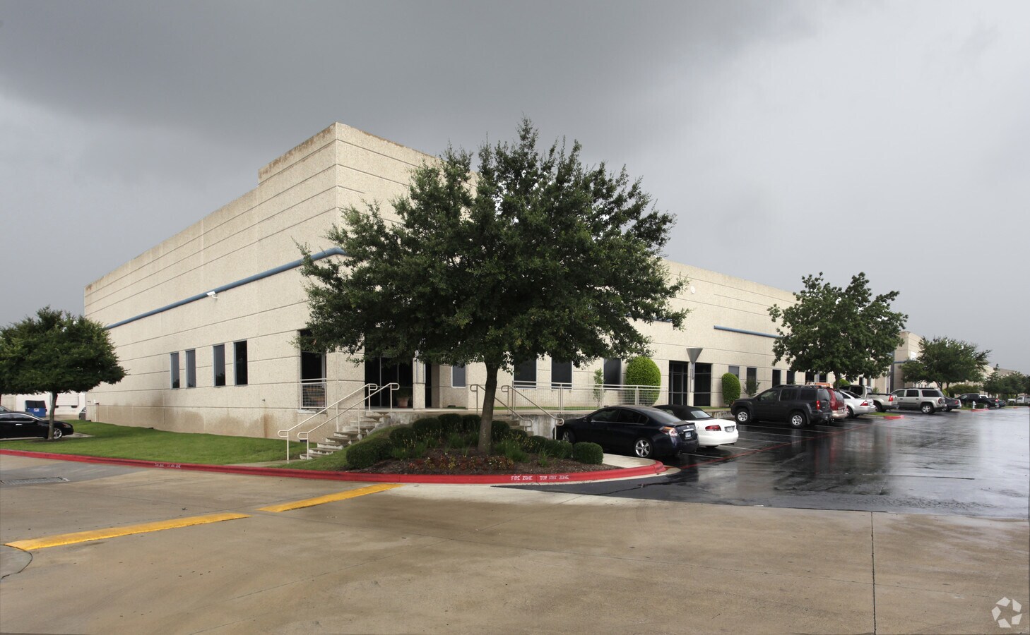 2101 E Saint Elmo Rd, Austin, TX 78744