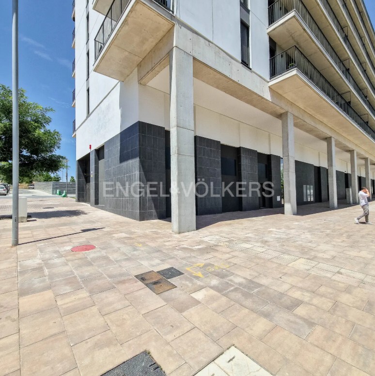 Retail in Martorell, Barcelona for lease Interior Photo- Image 1 of 6