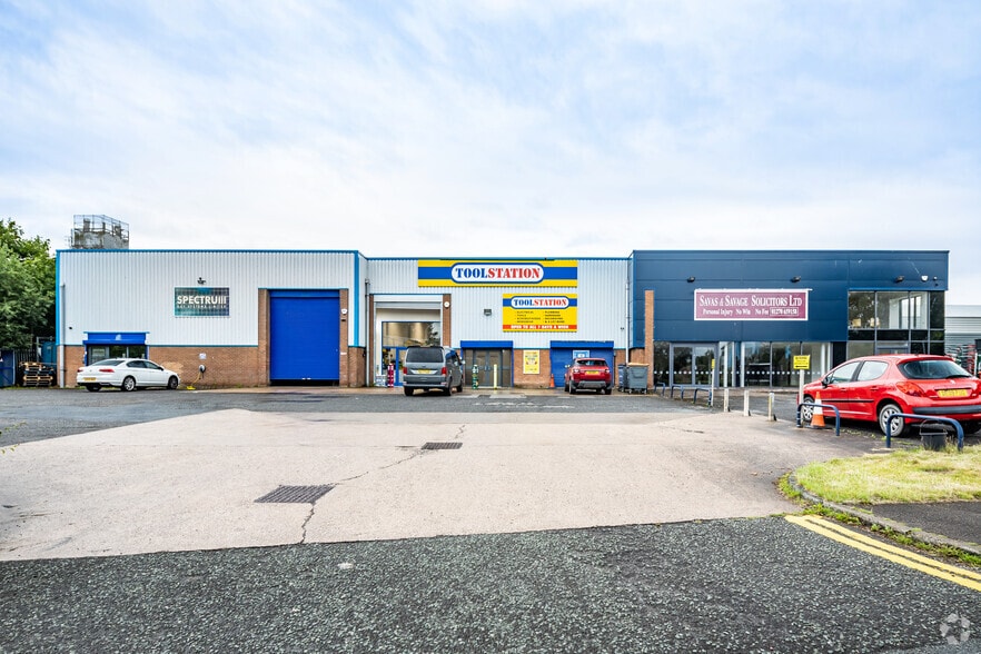 Gateway, Crewe for lease - Building Photo - Image 3 of 7