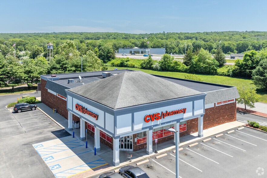 10 Lathrop Rd, Plainfield, CT for sale - Primary Photo - Image 1 of 1