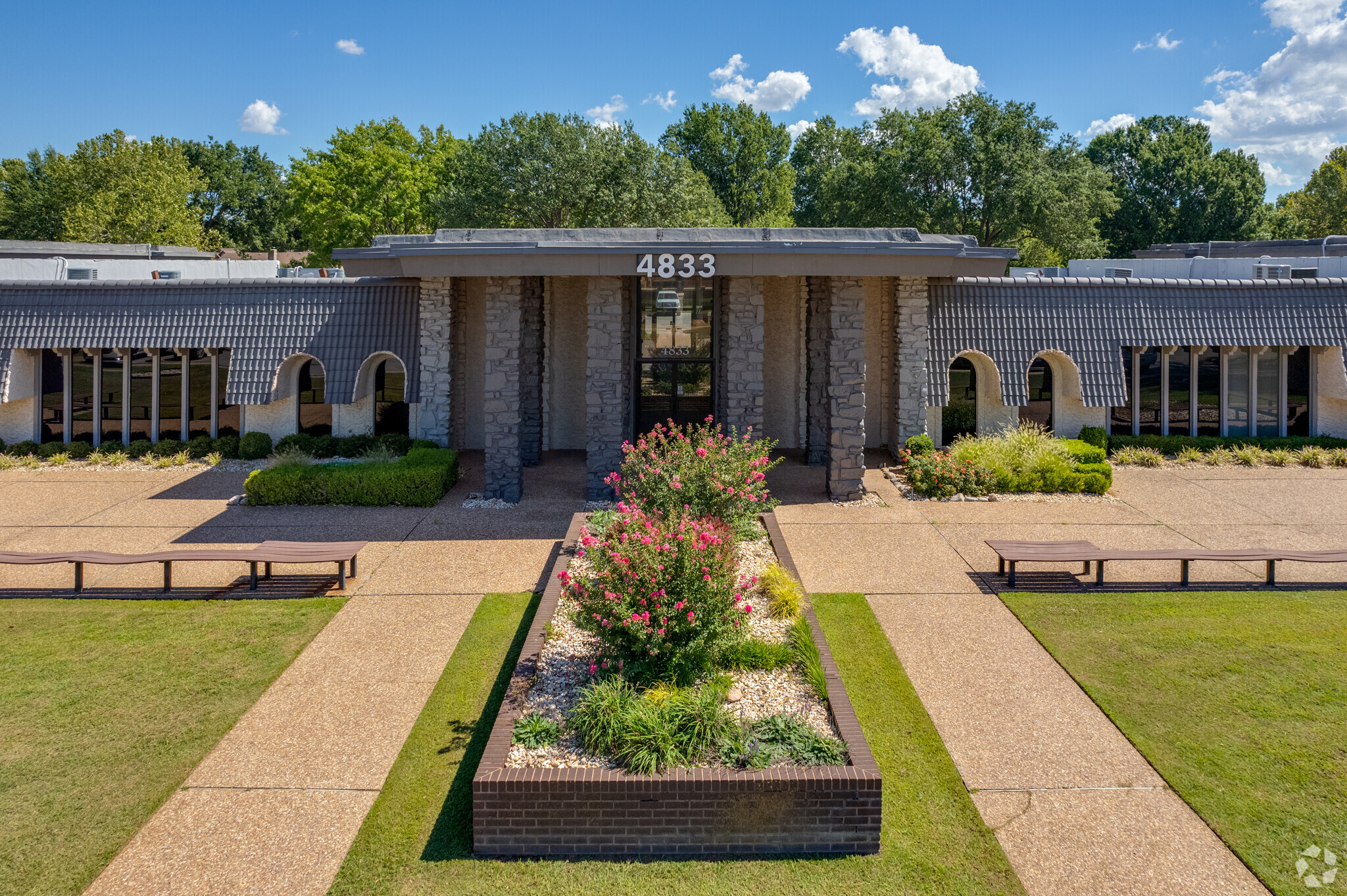 4815-4821 S Sheridan Rd, Tulsa, OK for lease Building Photo- Image 1 of 17