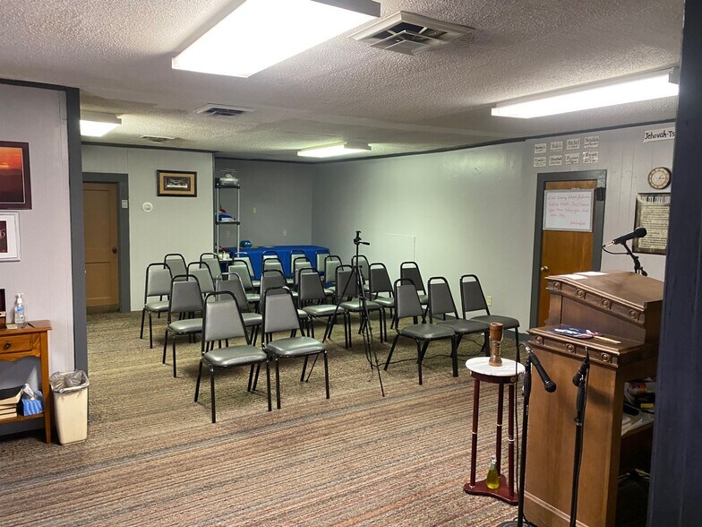 1313 W Front St, Statesville, NC for lease - Building Photo - Image 3 of 4