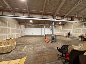 302 S 4th St, Emmaus, PA for lease Interior Photo- Image 1 of 7