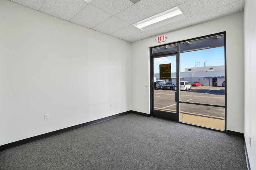15131-15151 Goldenwest Cir, Westminster, CA for lease - Building Photo - Image 2 of 5