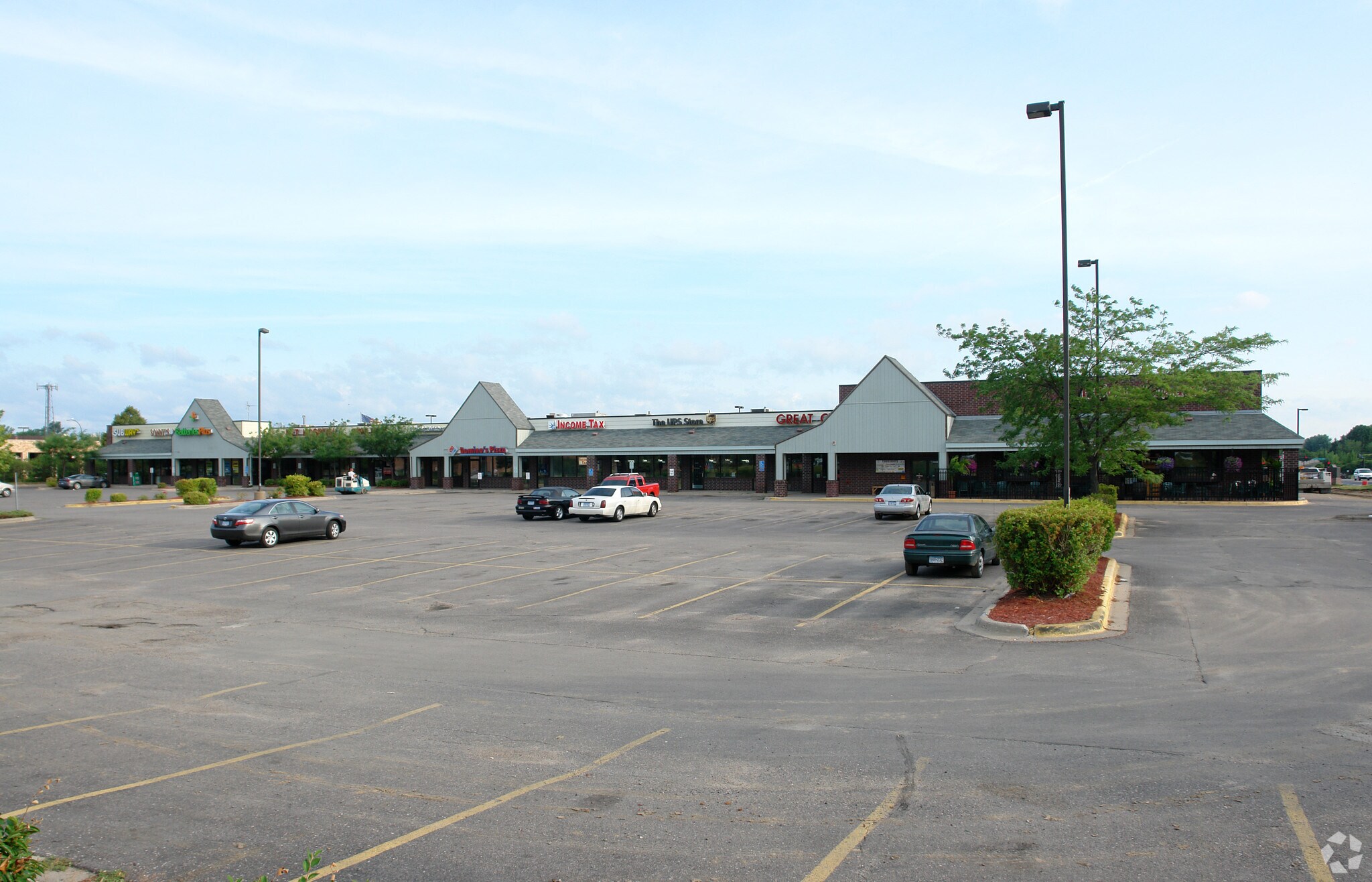 13540-13670 Grove Dr, Maple Grove, MN for sale Primary Photo- Image 1 of 1