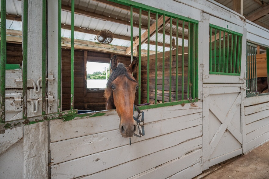 18690 SW 100th St, Miami, FL for sale - Building Photo - Image 3 of 29