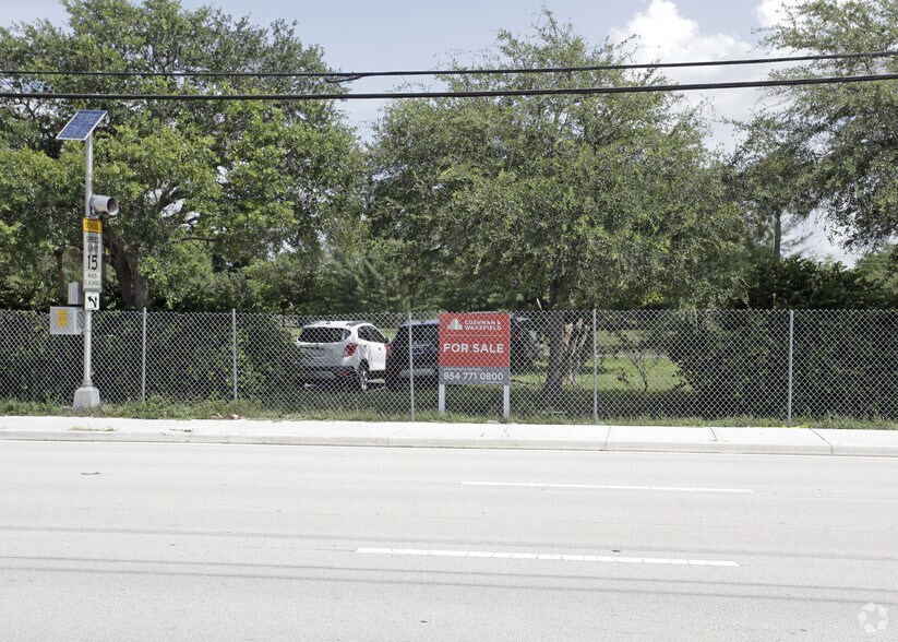 12335 W Sample Rd, Coral Springs, FL for sale - Primary Photo - Image 1 of 1