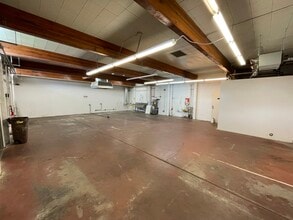 1593 W 2nd Ave, Eugene, OR for lease Interior Photo- Image 2 of 11