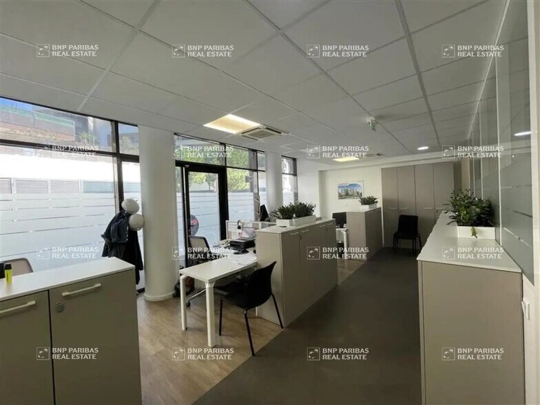 Office in Montpellier for sale - Building Photo - Image 3 of 15