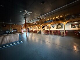 Nothin' Fancy Country Rock Saloon - Pub