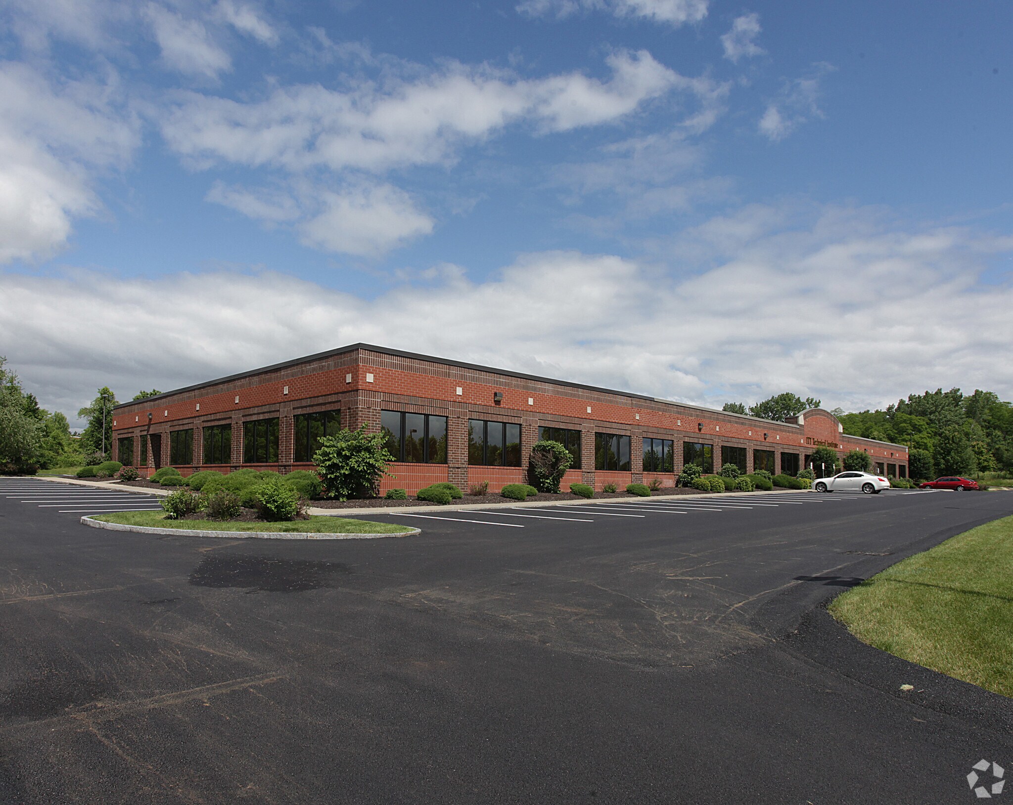 13 Airline Dr, Albany, NY 12205