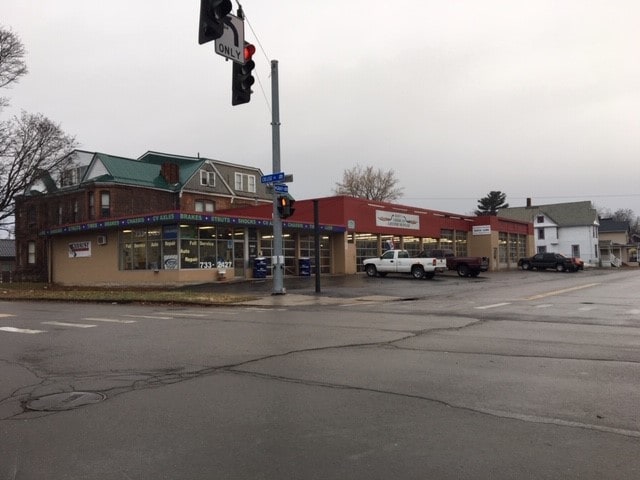 301 W Gray St, Elmira, NY for sale - Building Photo - Image 1 of 1