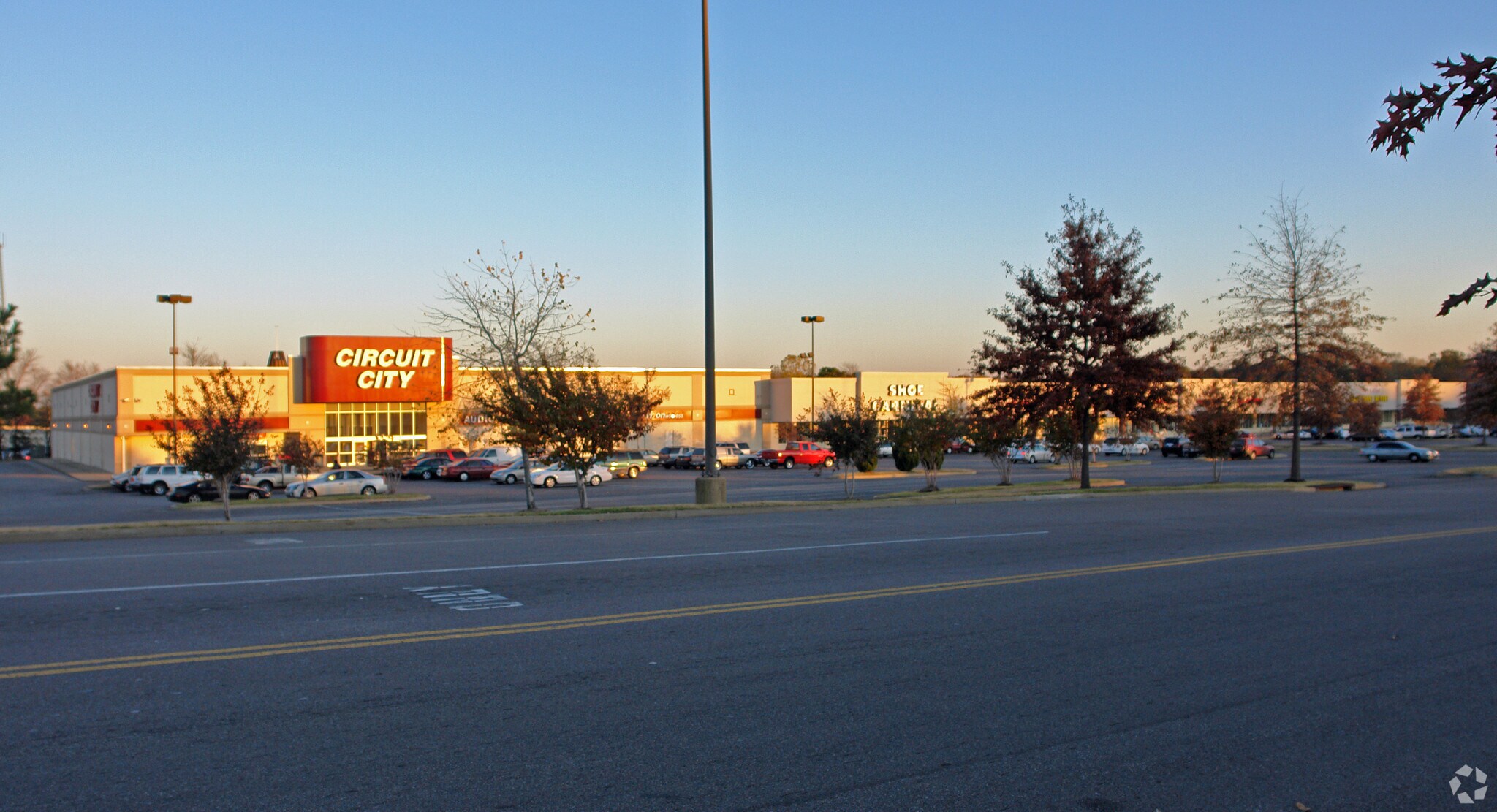 6385-6389 Winchester, Memphis, TN for sale Building Photo- Image 1 of 1