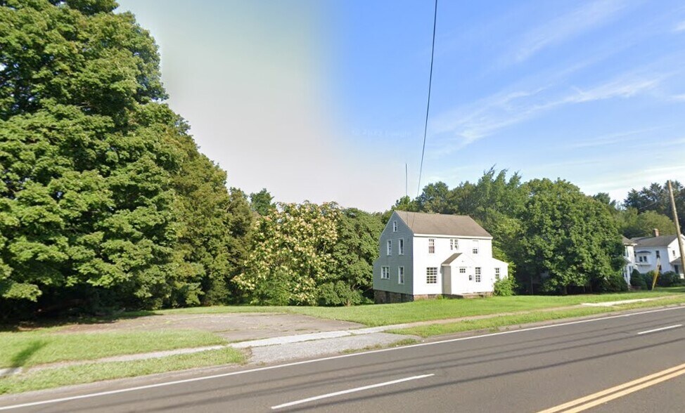 2731 & 2735 Whitney Ave, Hamden portfolio of 2 properties for sale on LoopNet.com - Building Photo - Image 2 of 2