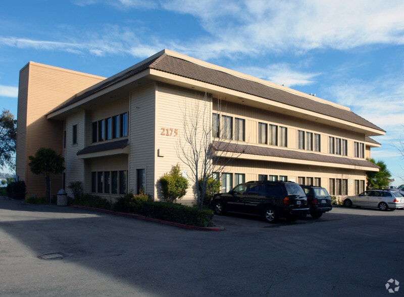 2175 E Francisco Blvd, San Rafael, CA for lease - Building Photo - Image 2 of 14