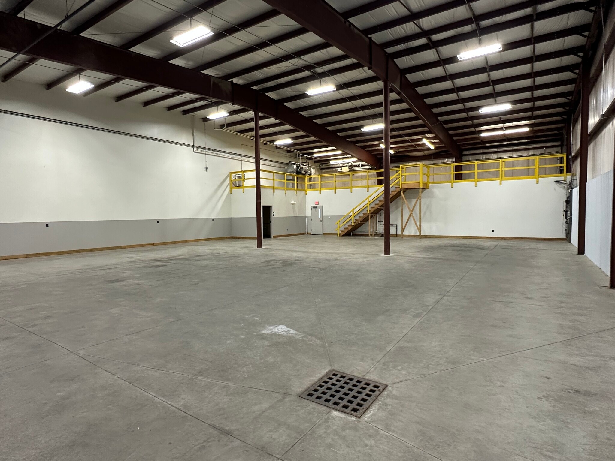 45 Dowd Rd, Bangor, ME 04401 Industrial for Lease