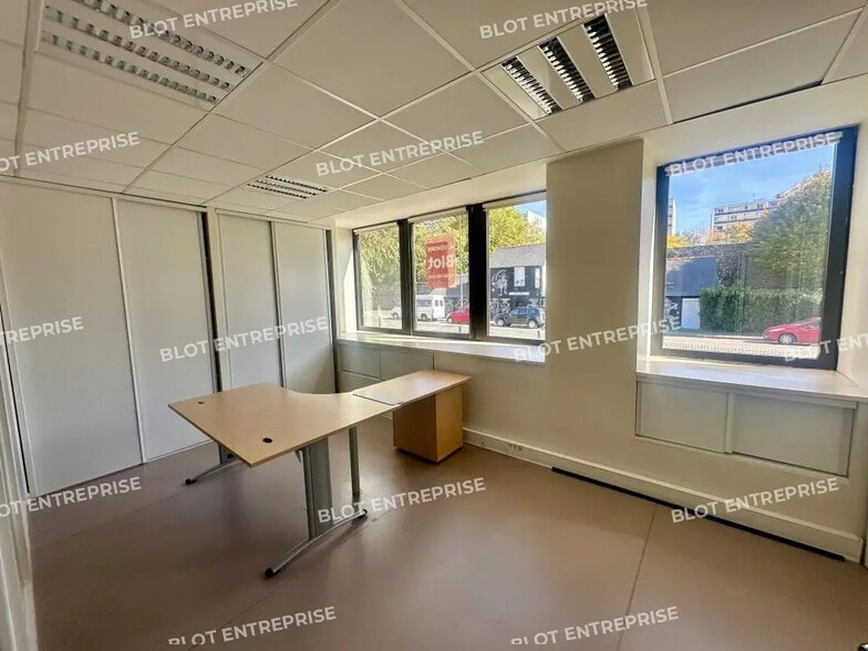 Office in Rennes for sale - Interior Photo - Image 3 of 7