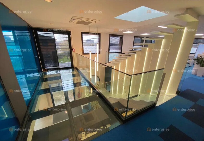 Office in VILLENEUVE-D'ASCQ for sale - Interior Photo - Image 2 of 5