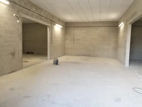 4800 Chemin Donne, Sénas for lease Interior Photo- Image 2 of 6
