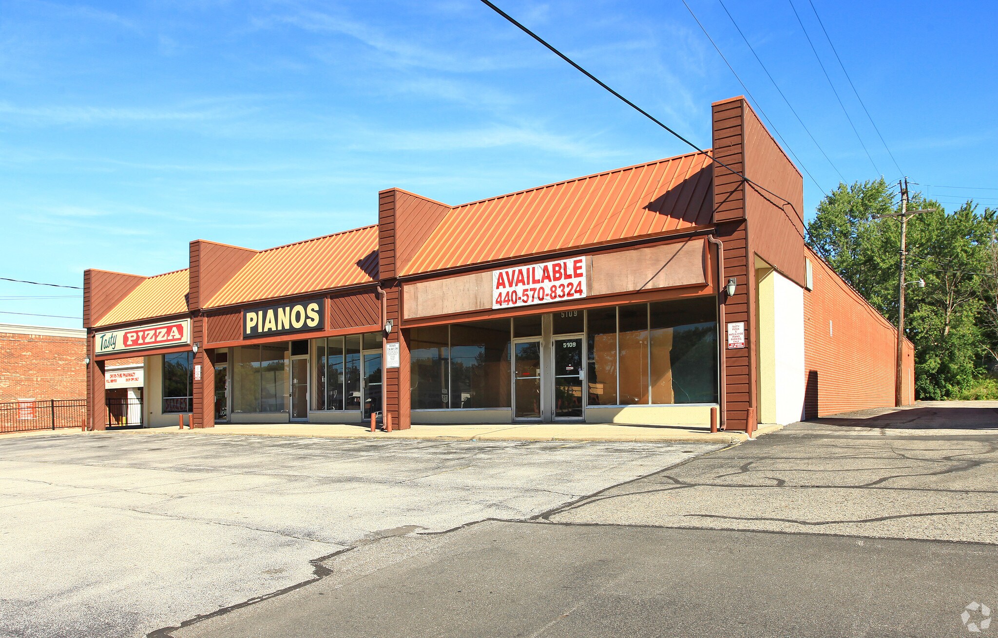 5101-5109 Mayfield Rd, Cleveland, OH for sale Primary Photo- Image 1 of 1