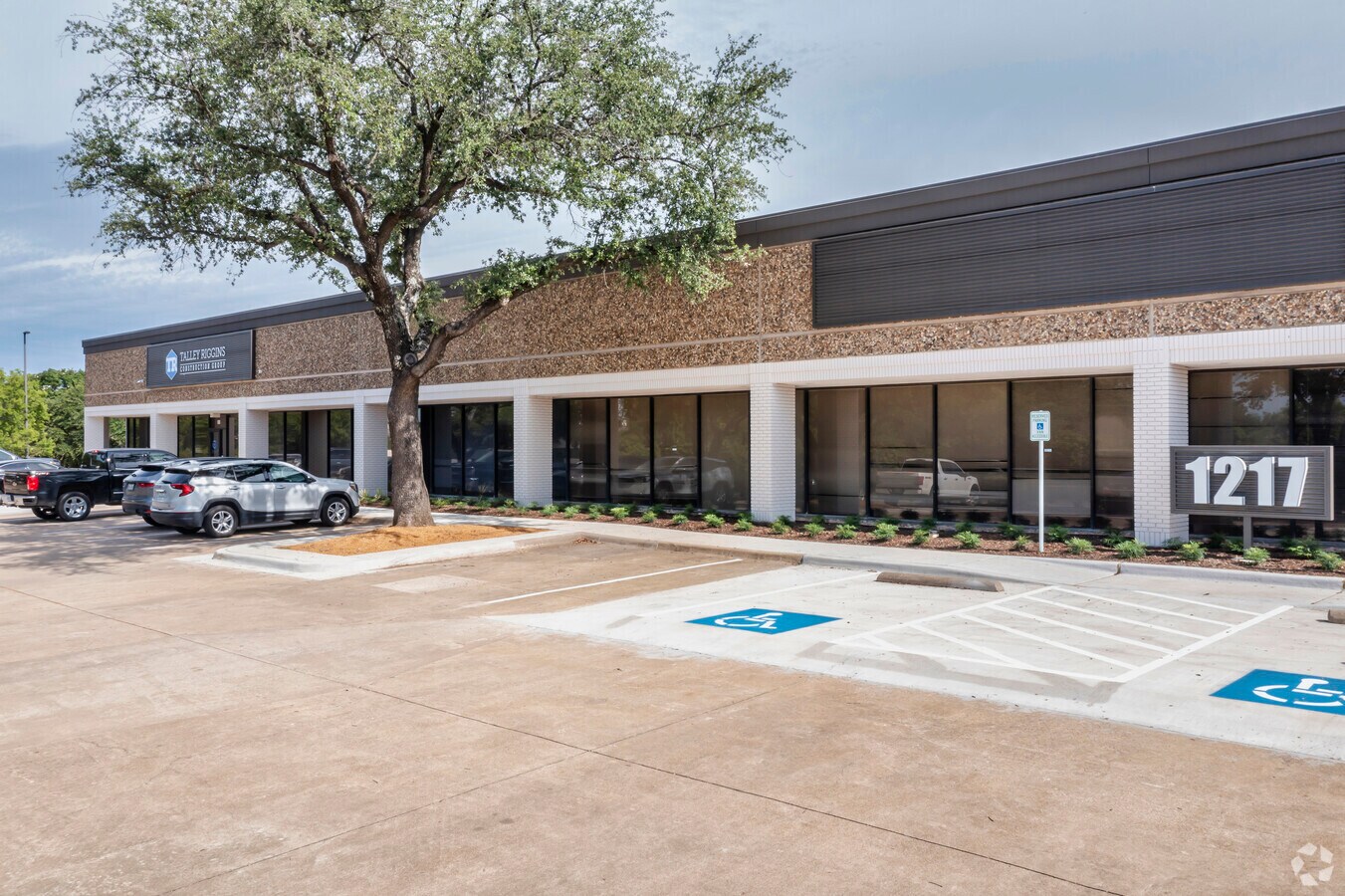 1200 E Campbell Rd, Richardson, TX 75081