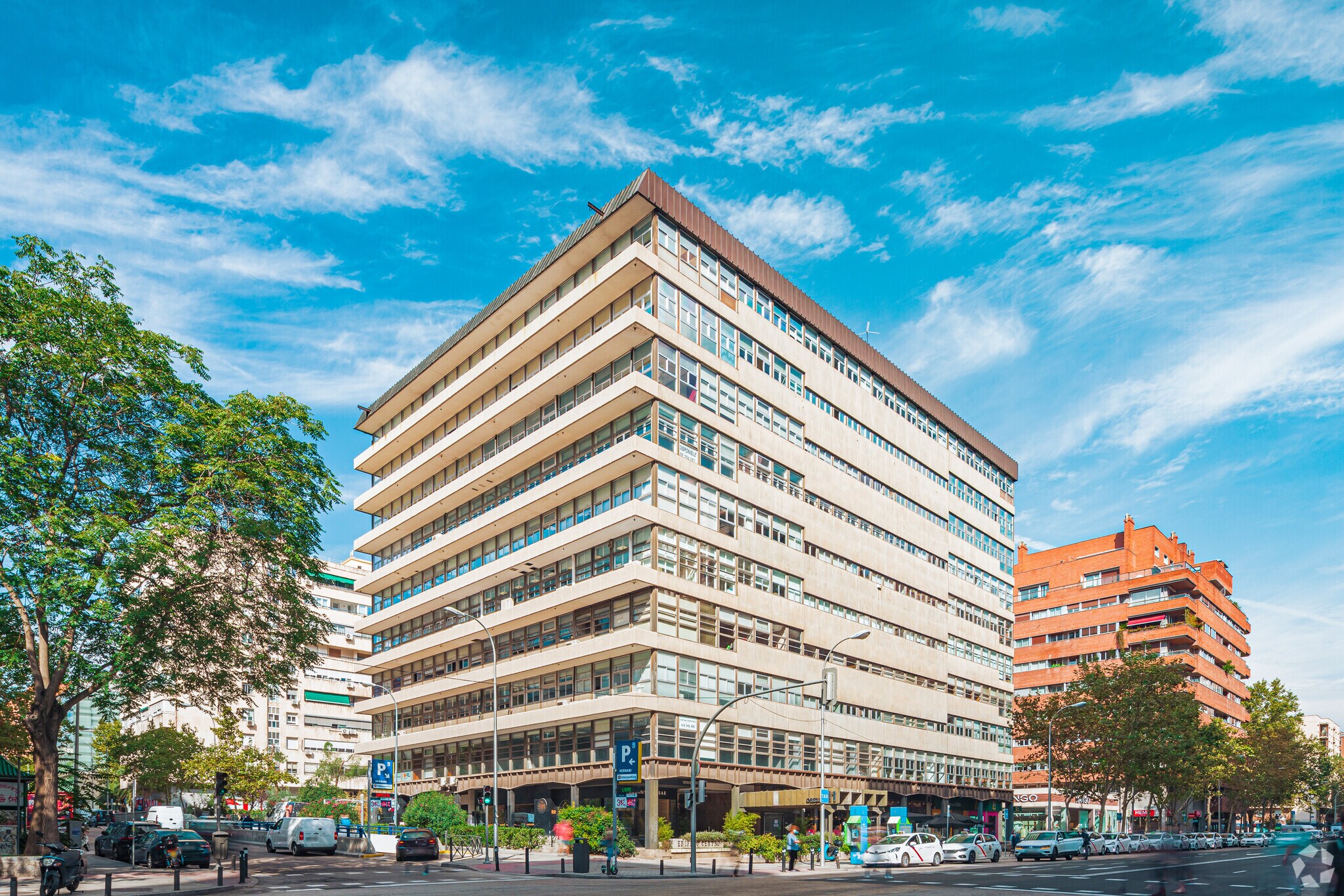 Calle Orense, 11, Madrid, Madrid for sale Primary Photo- Image 1 of 1