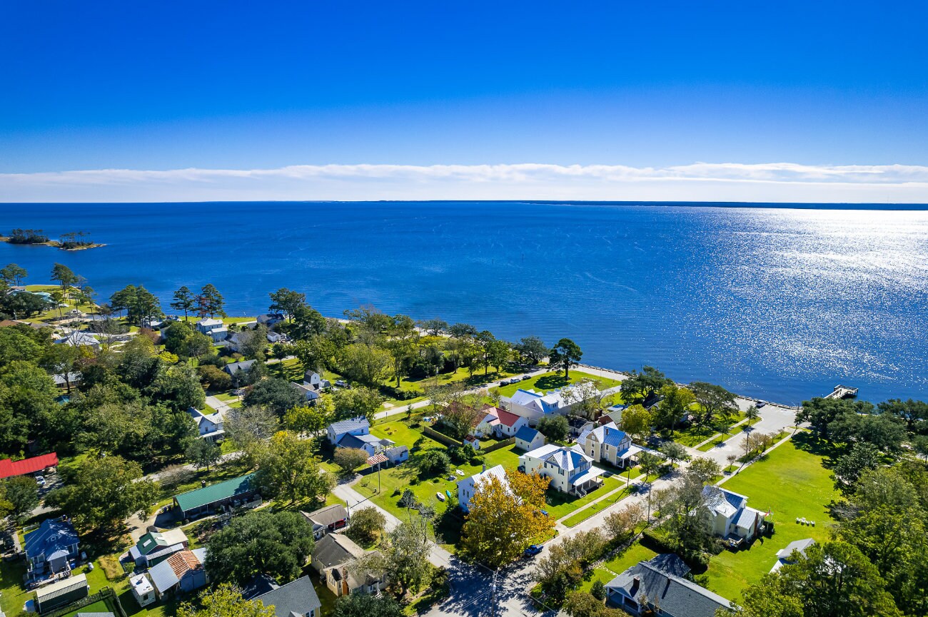 201 Mildred St, Oriental, NC 28571 River Neuse Suites boutique hotel