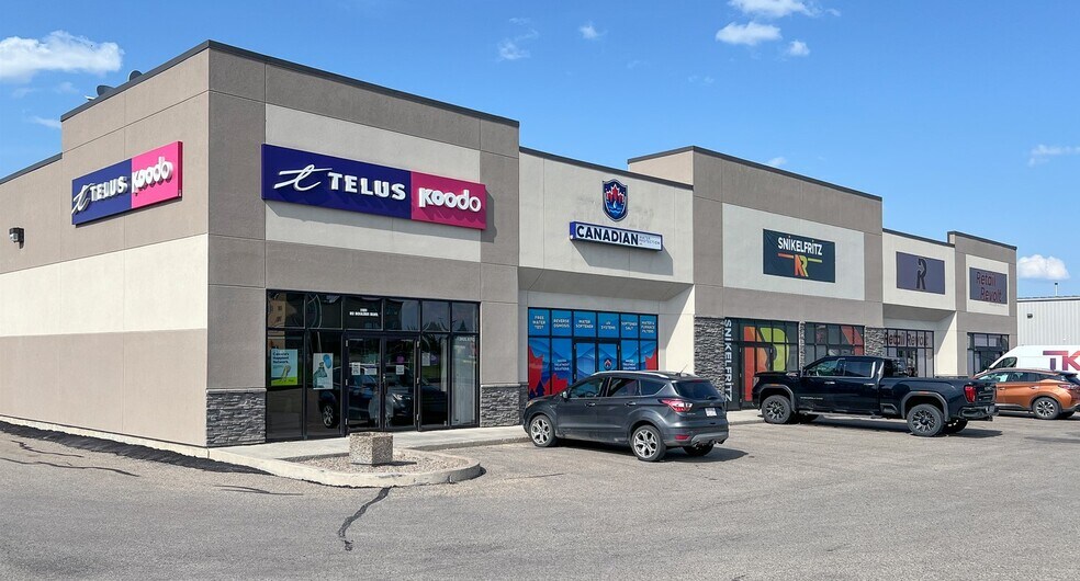 82 Boulder Blvd, Stony Plain, AB for sale - Building Photo - Image 1 of 2