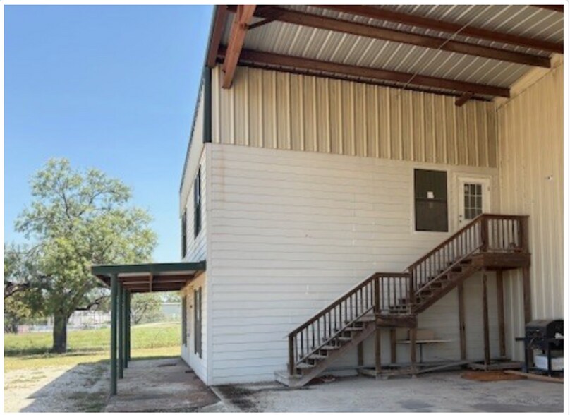 2812 Cobbler Ln, Kerrville, TX for sale - Building Photo - Image 1 of 17