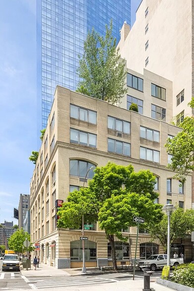 145 Sixth Ave, New York, NY for sale - Building Photo - Image 1 of 1