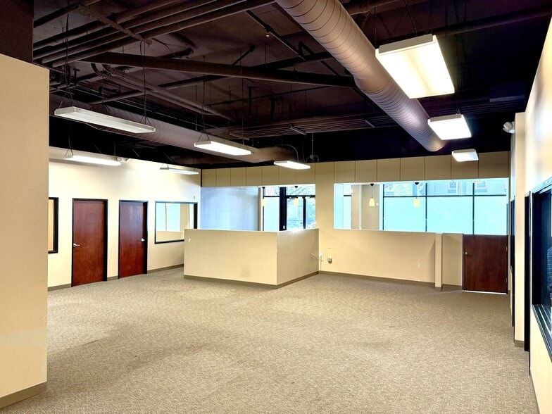 1625 NE Weidler St, Portland, OR for lease - Building Photo - Image 3 of 7