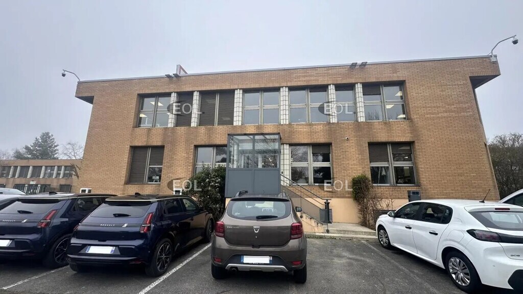 Location Local d'activités 1 375 m² - Photo 1