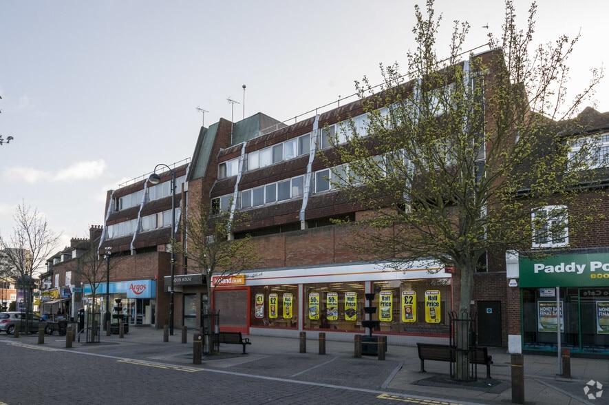 27-37 Station Rd, Hayes for lease - Primary Photo - Image 1 of 3