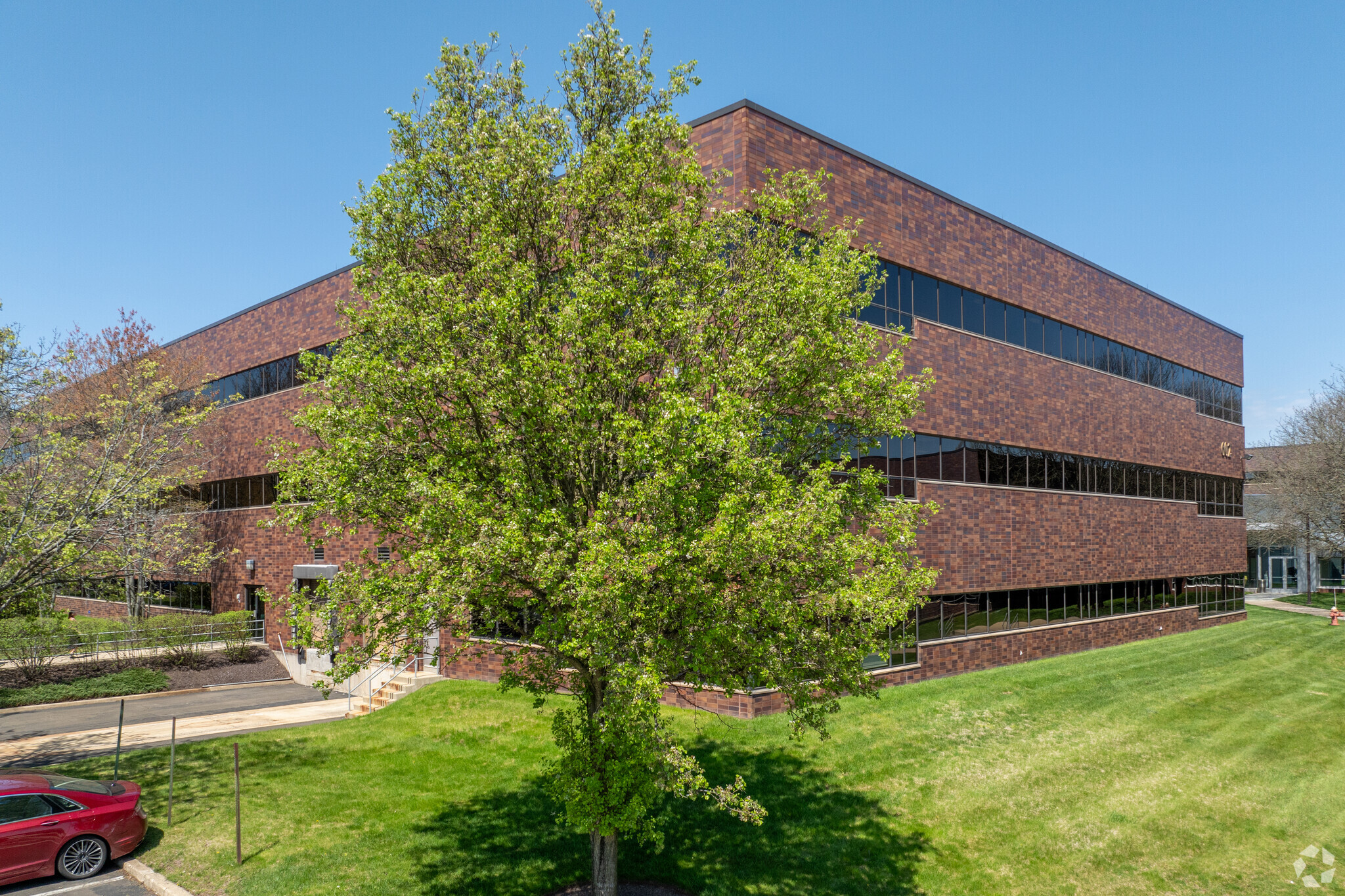 602 Office Center Dr, Fort Washington, PA for lease Primary Photo- Image 1 of 7