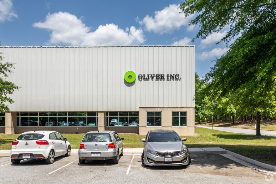 8001 Greenpine Rd, North Chesterfield, VA for lease - Building Photo - Image 2 of 7