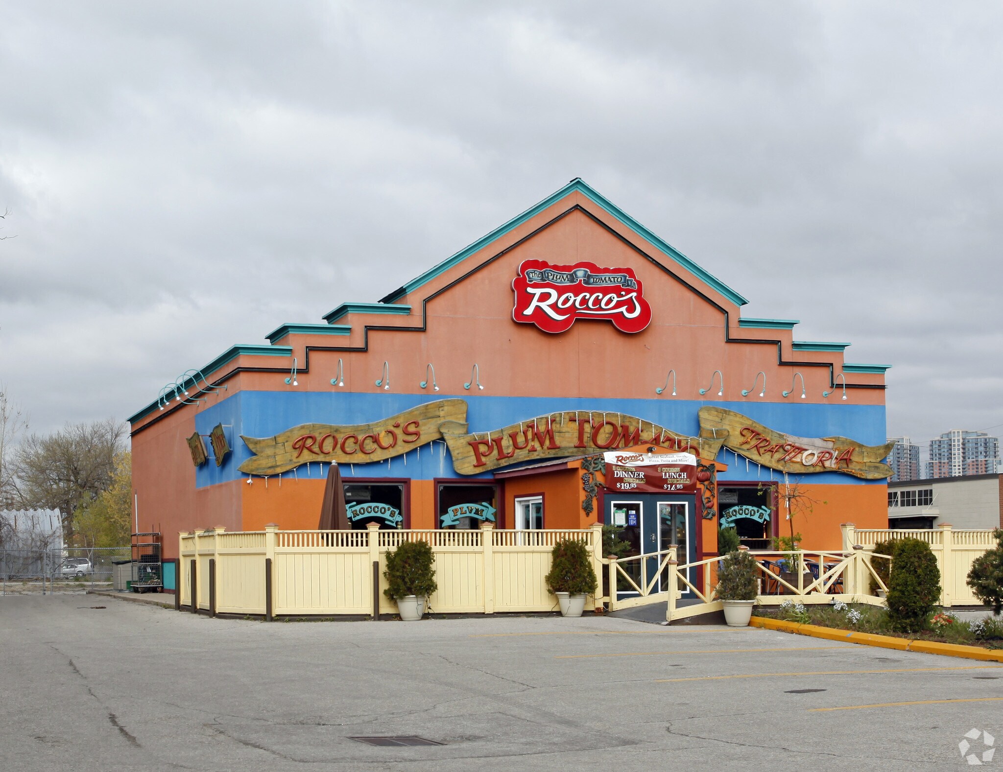 1068 Islington Av, Toronto, ON for sale Primary Photo- Image 1 of 1