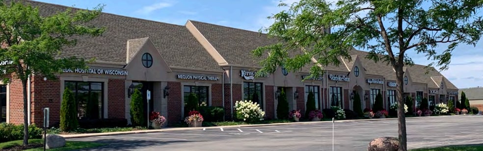 11025-11043 N Port Washington Rd, Mequon, WI for lease - Building Photo - Image 2 of 4