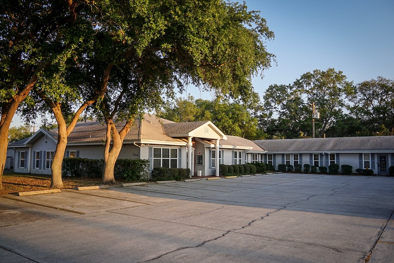 2100 Constitution Blvd, Sarasota, FL for lease Building Photo- Image 1 of 19