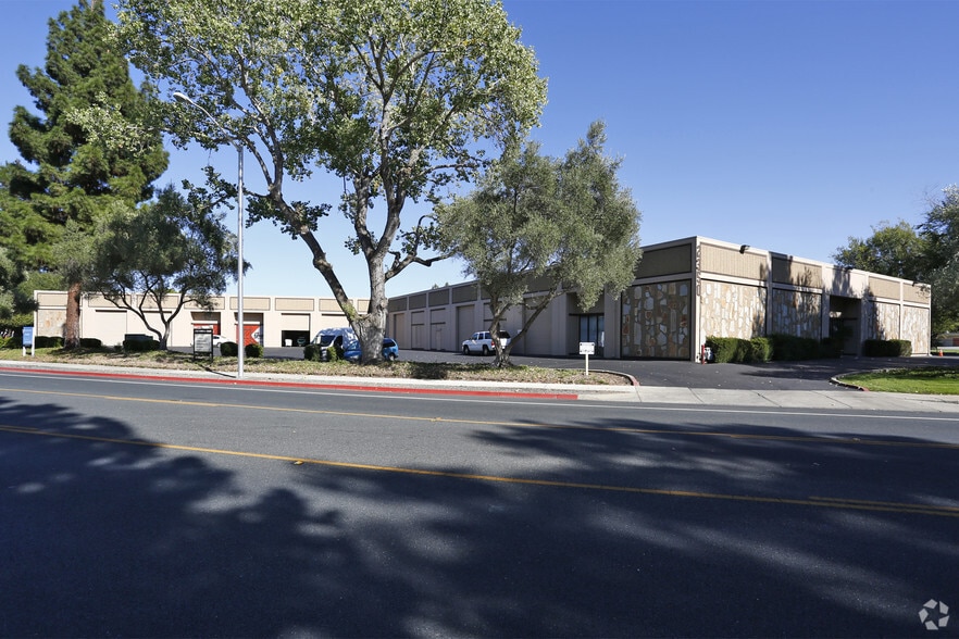 2350 Whitman Rd, Concord, CA for lease - Building Photo - Image 2 of 14