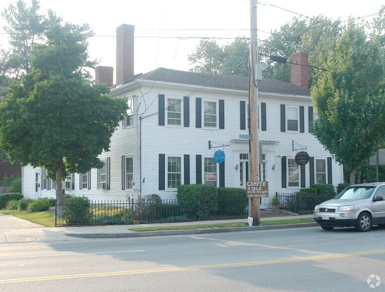 5 Lafayette Rd, Salisbury, MA 01952