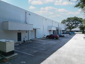 3475 NW 41st St, Miami FL - Warehouse