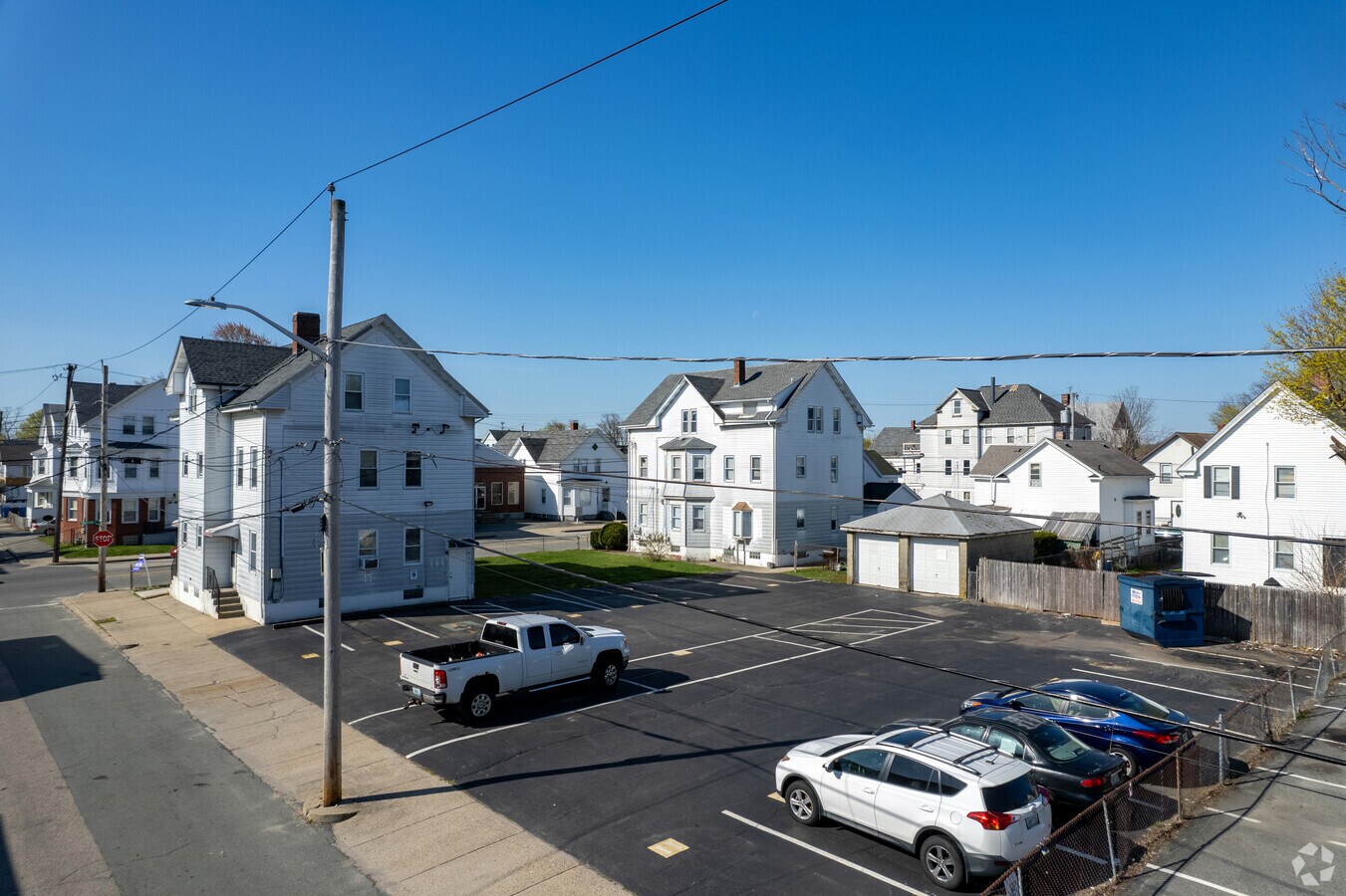 13071309 Cranston St, Cranston, RI 02920