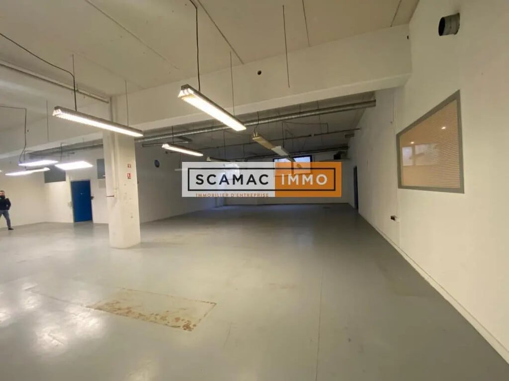 Location Local d'activités 518 m² à 1 109 m² - Photo 1
