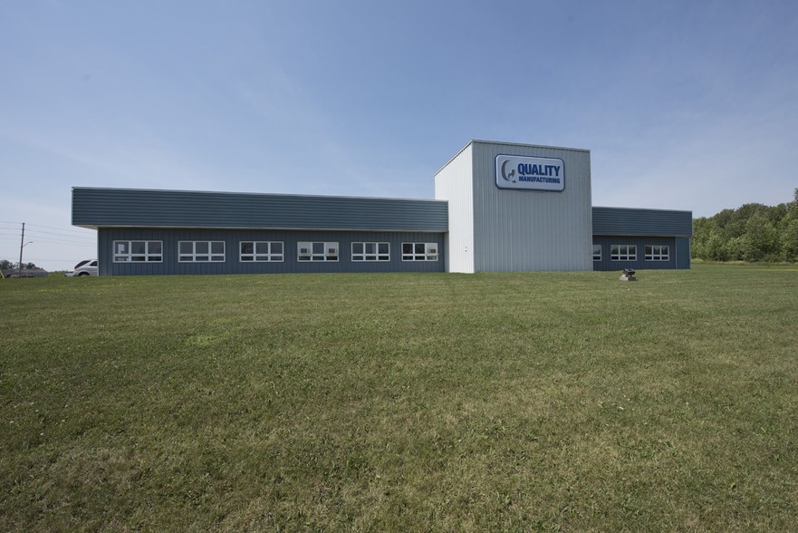 5429 Farran's Point Rd, South Stormont, ON for sale - Primary Photo - Image 1 of 1