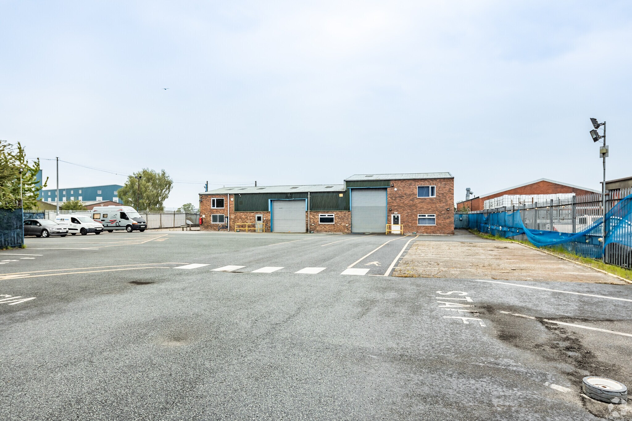 Manor Ln, Deeside for lease Primary Photo- Image 1 of 3