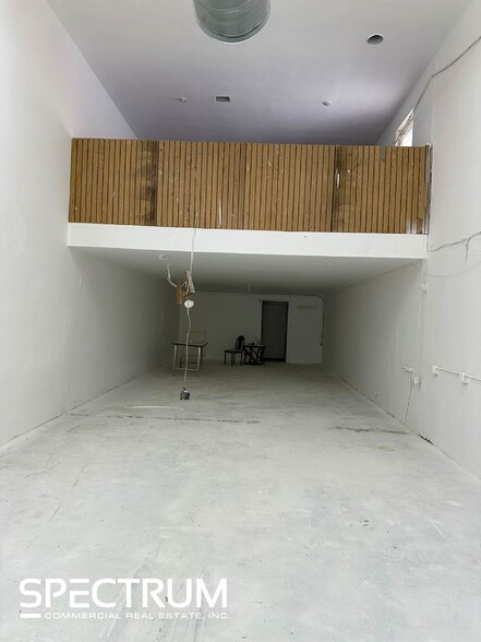 5851-5859 S Vermont Ave, Los Angeles, CA for lease - Building Photo - Image 3 of 10